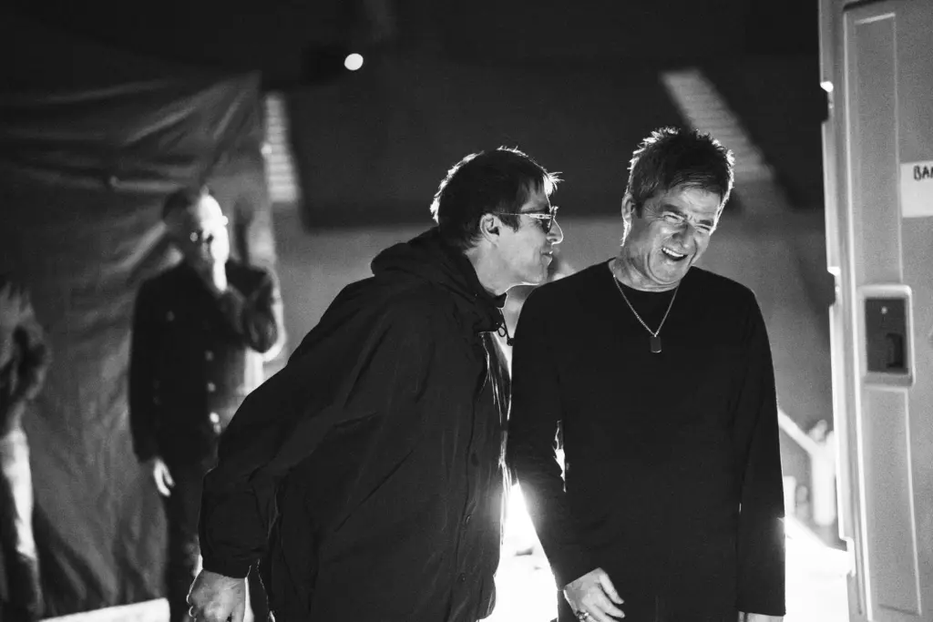 FIRST LOOK AT “DON’T LOOK BACK IN ANGER”  THE LANDMARK OASIS FILM FROM STEVEN KNIGHT